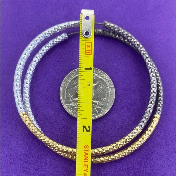 💛 Elegant Gold, Silver & Gunmetal Diamond Cut Hoops - Picture 2 of 4